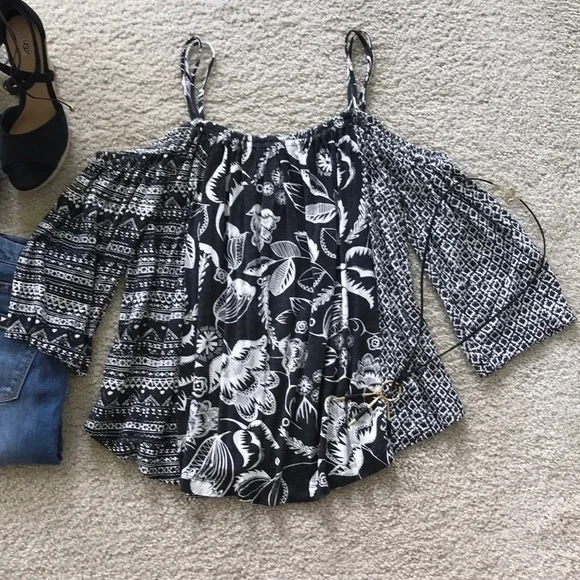 Anthropologie Reeve Open Shoulder Top - Picture 7 of 7